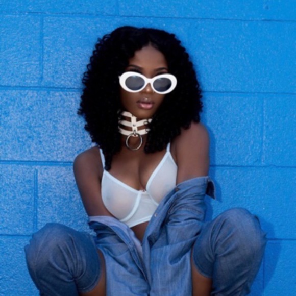 Meet your Posher, Nousaiba - Picture 1 of 1